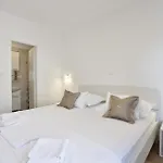 Ten-bedroom In Дом отдыха