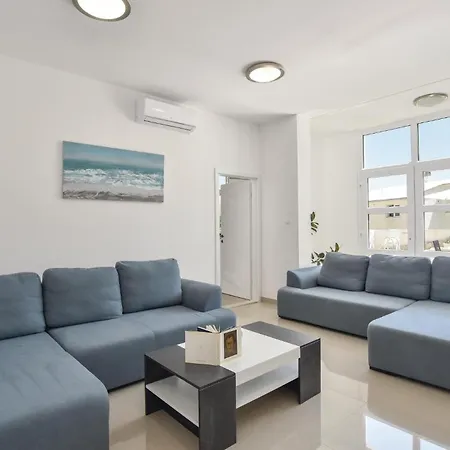 Casa de Férias Ten-bedroom In Duce