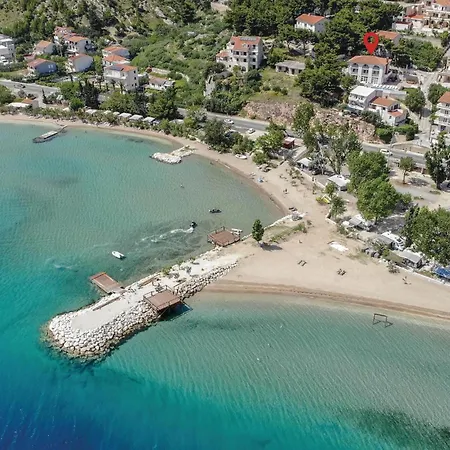 Ten-bedroom In Duce Casa de Férias *