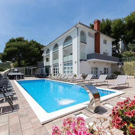 Casa de Férias Ten-bedroom In Duce *