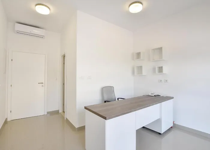 Ten-bedroom In Duce Casa de Férias *